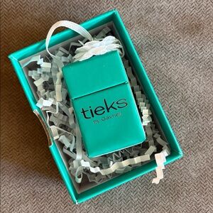 Tieks mini box tree ornament (Tieks Advent Calendar 2025)